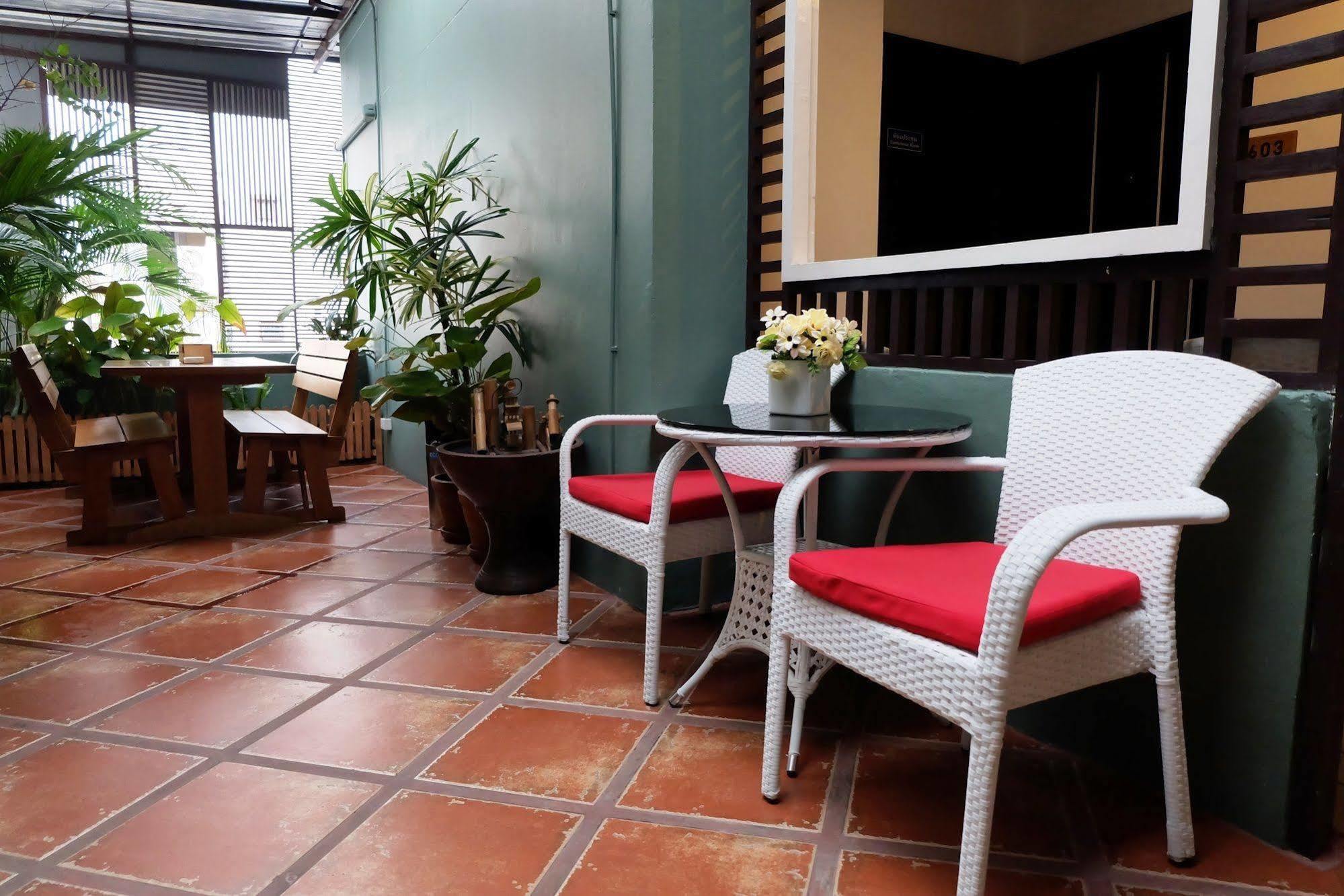 Cozy@9Hotel&Kitchen Bangkok Exterior photo